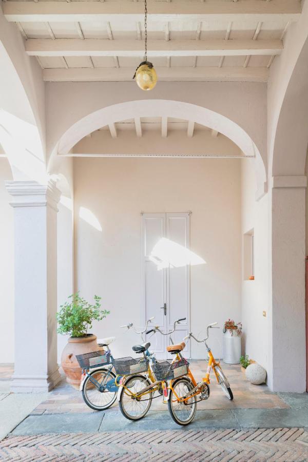 Sweet Home Pitti Crema Buitenkant foto